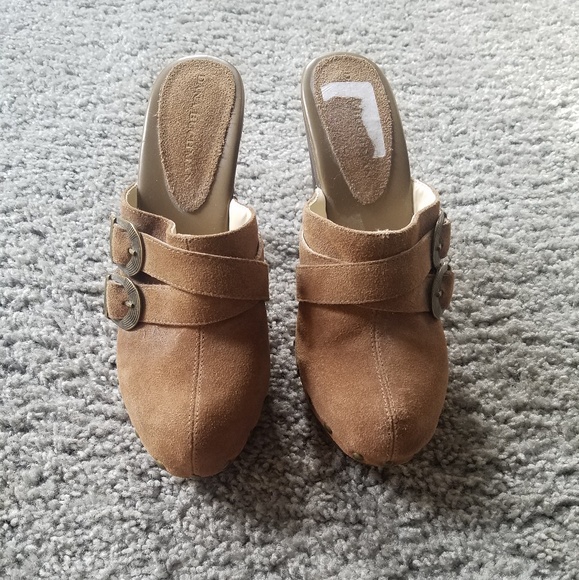 Dana Buchman Shoes - Dana Buchman Suede Booties, size 8